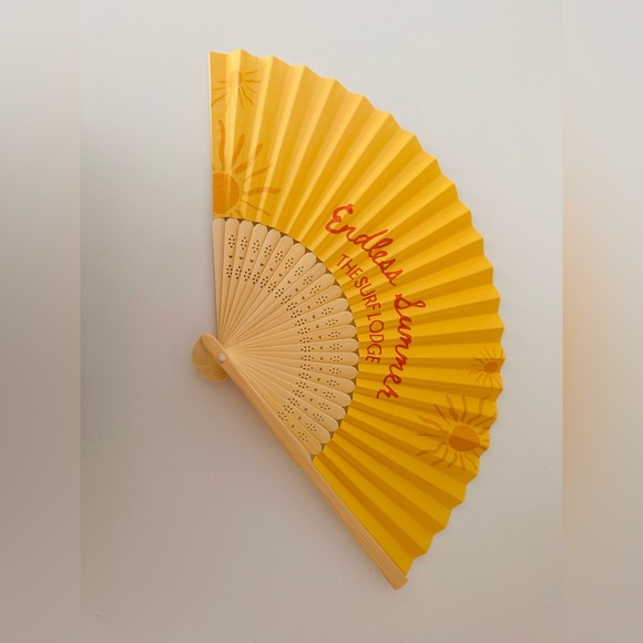 🆕 Fan Endless Summer Surf Lodge - Picture 2 of 3